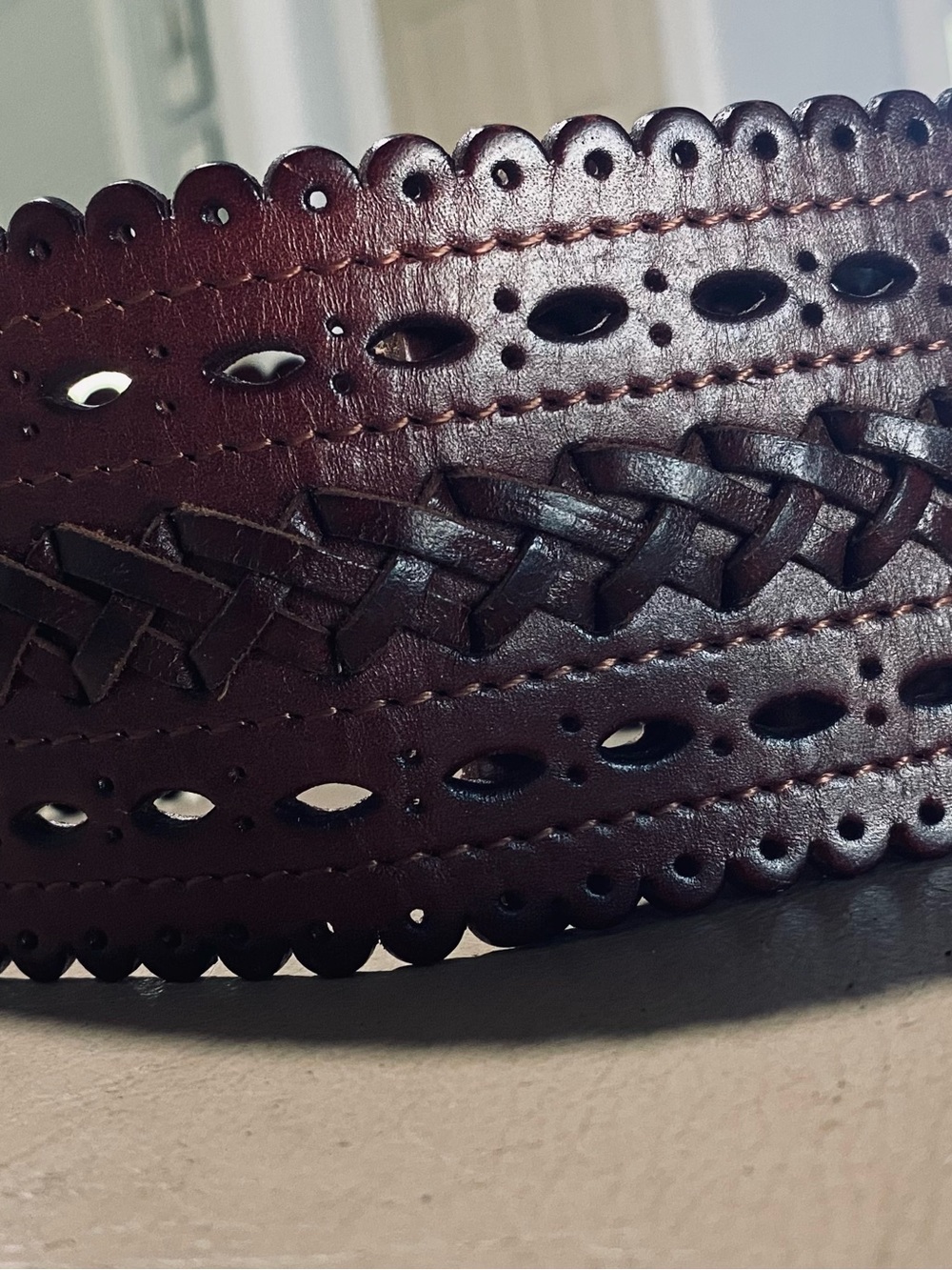 Scalloped Leather Waist Belt - Dark Brown | Feminine Western style | small 33”